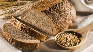 20160225-whole-grain-bread-shutterstock_63149434-880x495